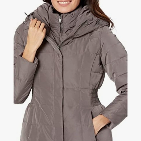 Cole Haan Women's Taffeta Down Coat with Bib Front and Dramatic Hood Size XS - Picture 3 of 16